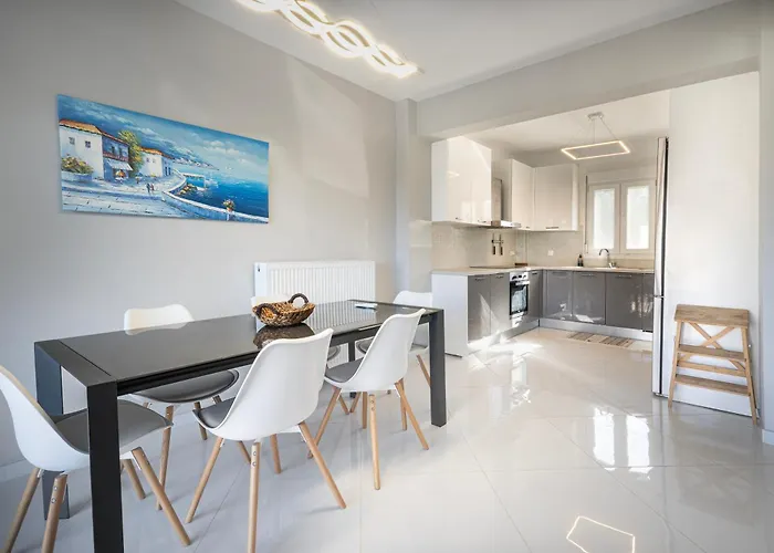 Holiday home Sun & Splash By Golden Host